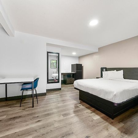Southern Suites Carrollton Eksteriør billede